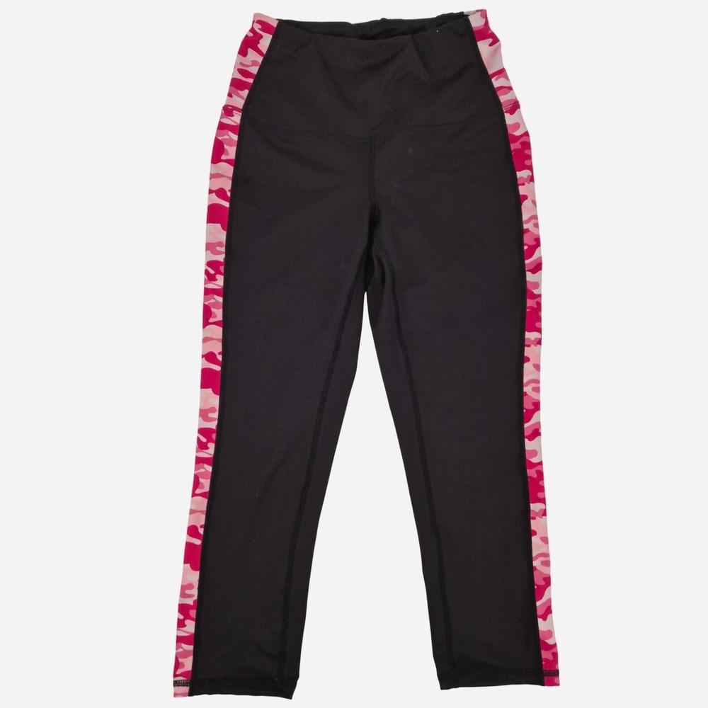 Ruby Ribbon black crop leggings with pink camo